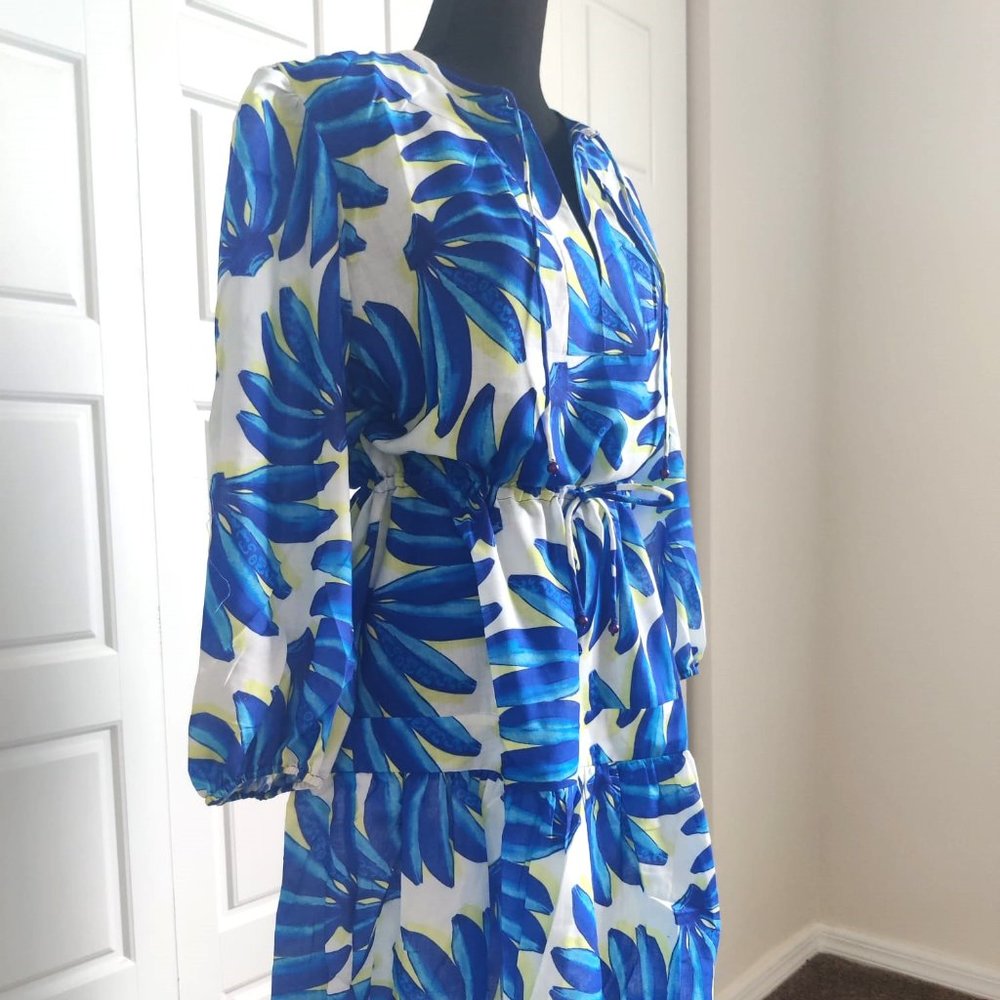 HT360 Collective Blue & white banana print short dress